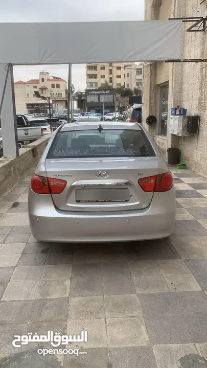هيونداي أفانتي hd لوكشري