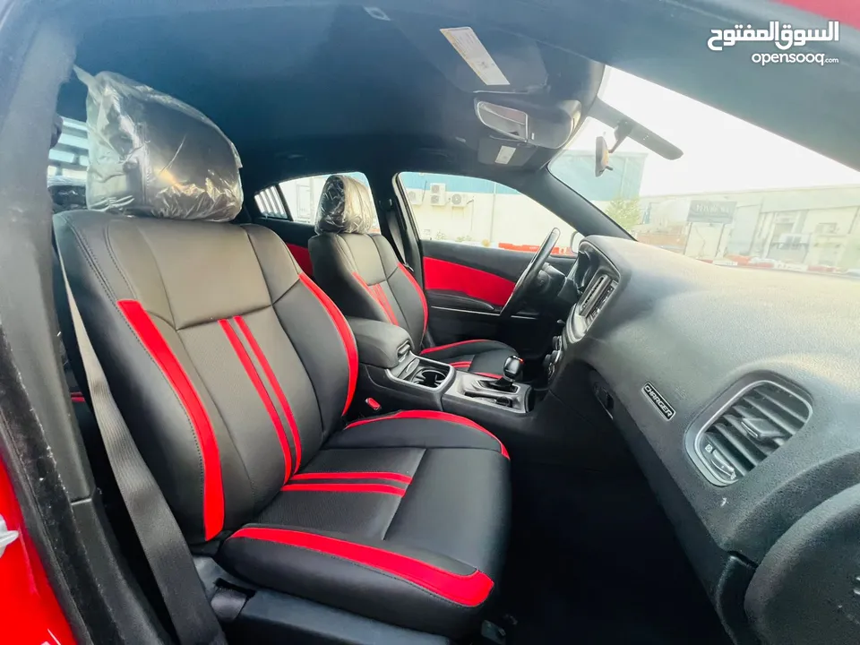 دوج شالجر وارد كندا موديل 2022 كيلومتر 25000