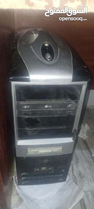 جهاز كمبيوتر السعر 7 دينار  شغال