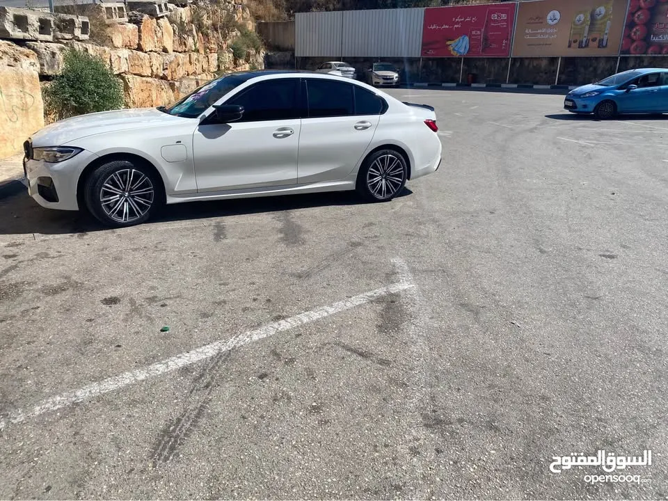 BMW 330e M 2019 بسعر مغري جدا جدا
