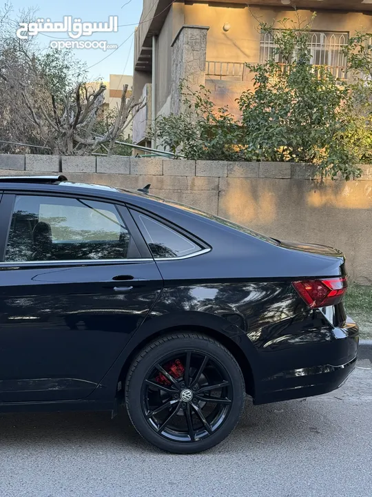 جيتا Jetta 2019 Rline حادث بسيط بجم امامي وخلفي كبس