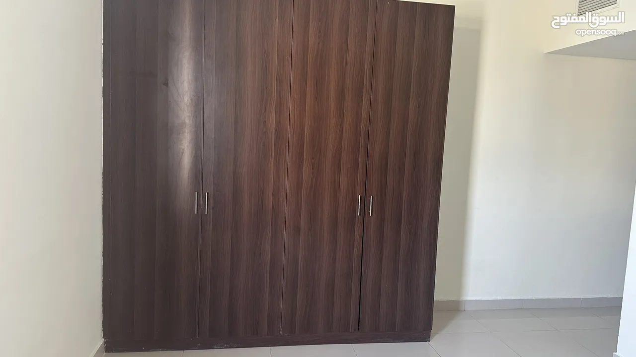 Executive bed space for rent in ewans in dip1 for Indians