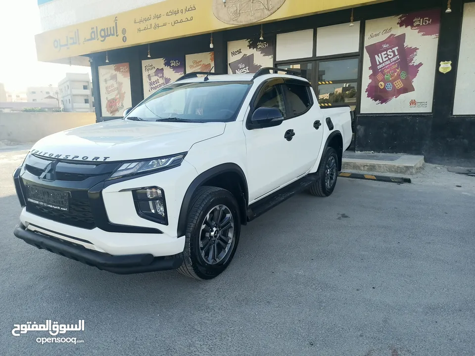 متسوبيشي سبيرتيرو 2022 فل كامل بحاله الوكاله للبيع بسعر مغري