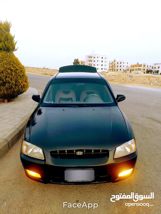 هونداي فيرنا موديل 2000 لون اسود جير عادي
