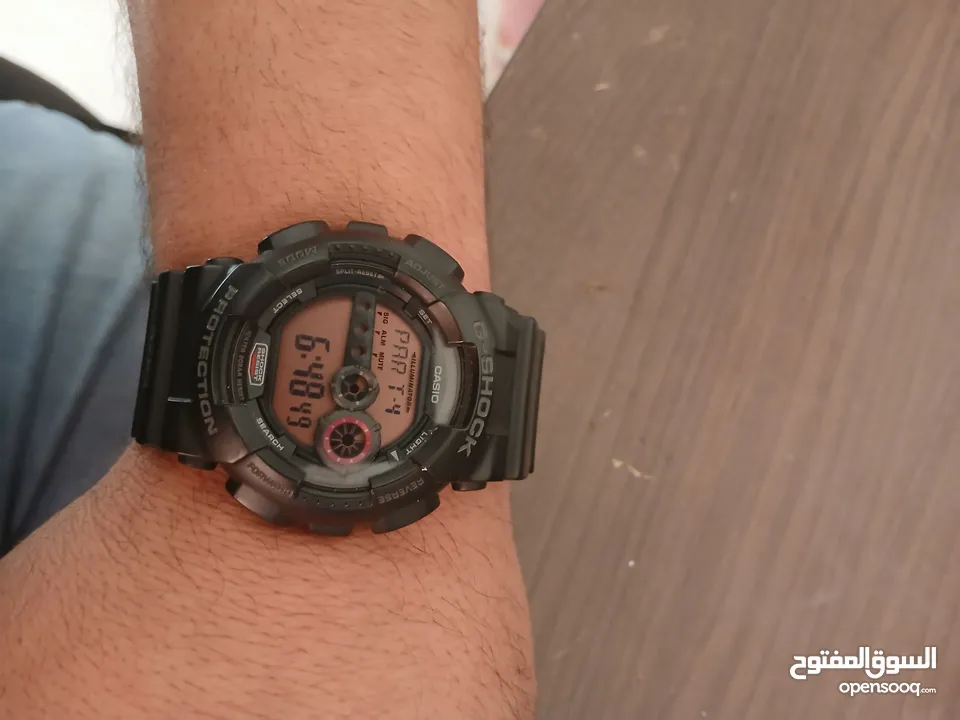 ساعة جي شوك بحاله ممتازه للبيع