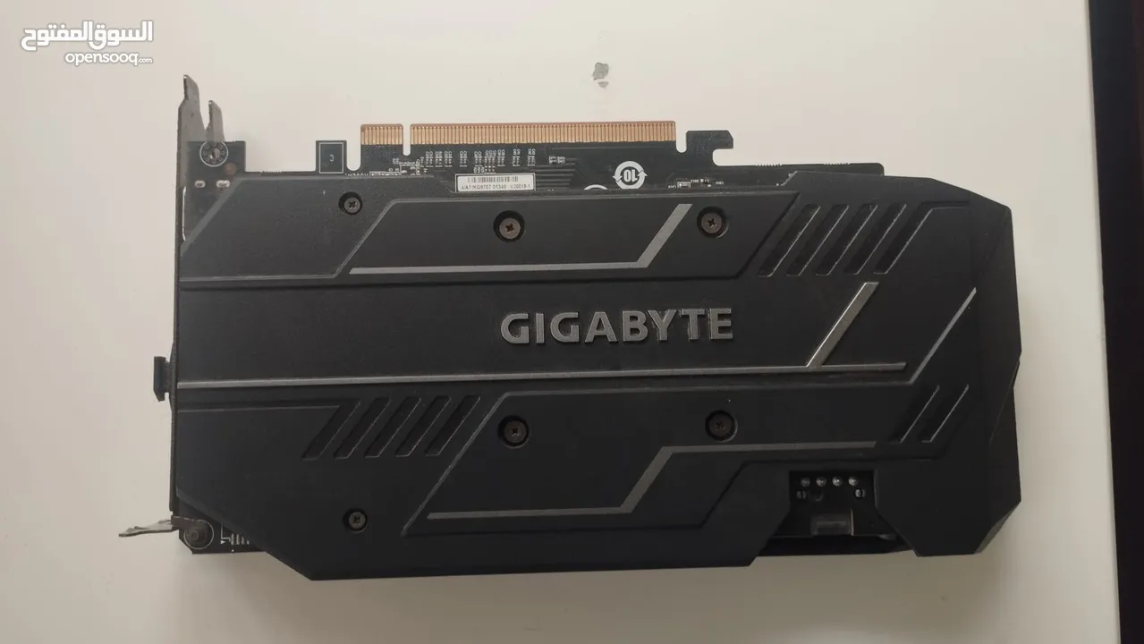 كرت شاشة rx 5500 xt 8g نسخة gigabyte