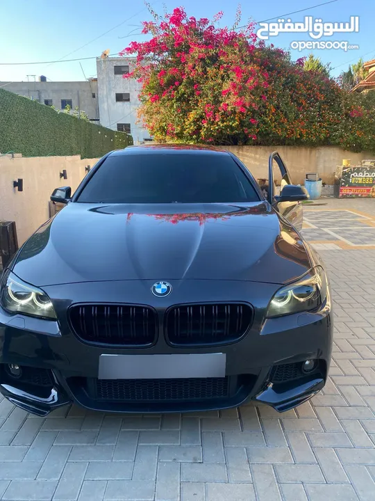 بي ام ديليو 520