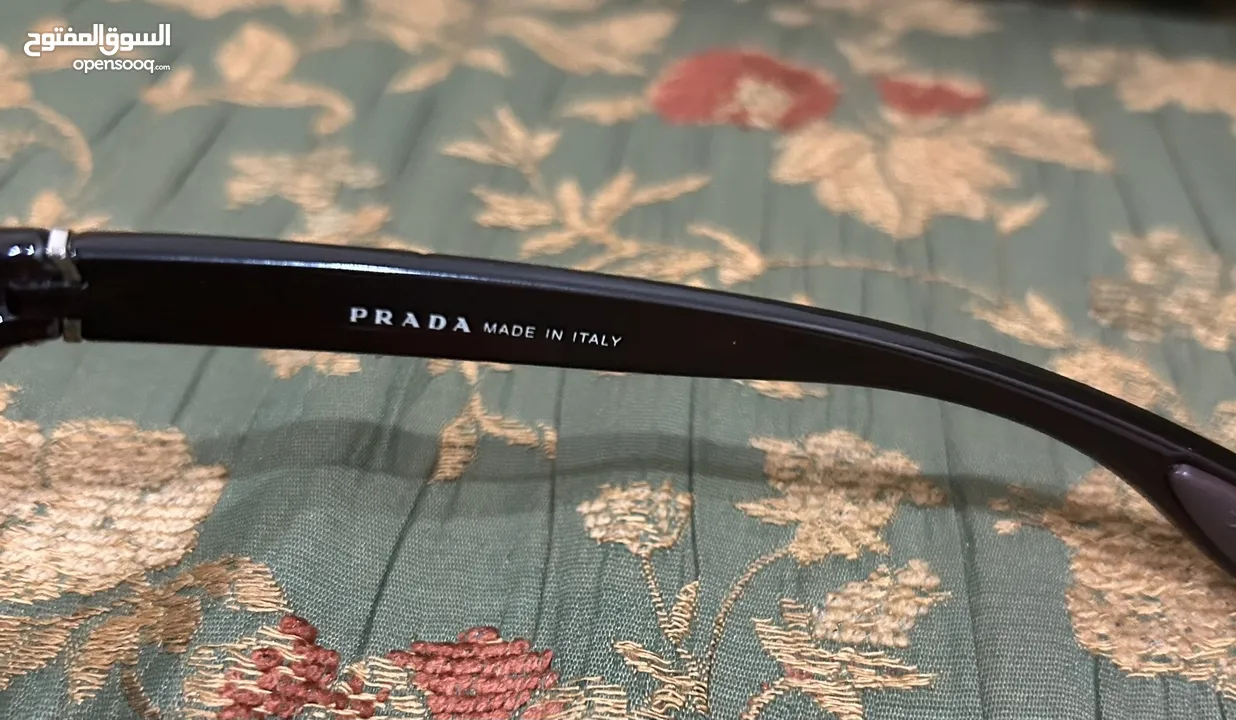 نظارة برادا ايطالي شبه جديدة    Prada glasses