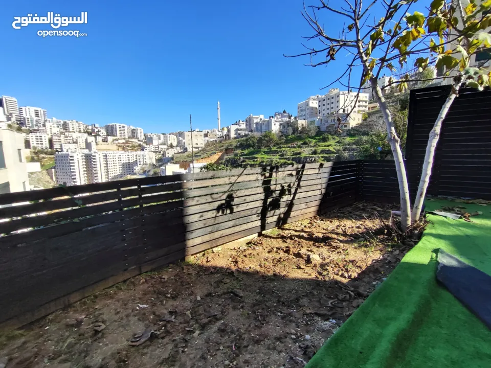 شقة مع حديييقة للايجار في عين مصباح