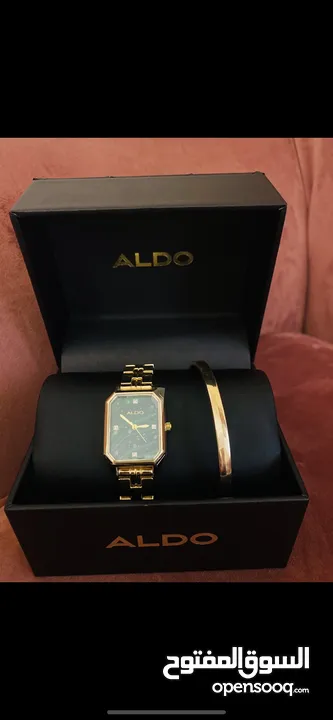 ساعه Aldo اخضر