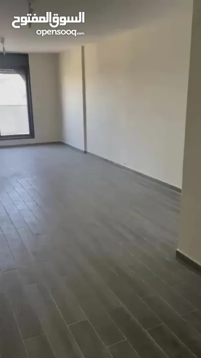 شقة للبيع قرب لاكاسا مول في ضاحية الريحان