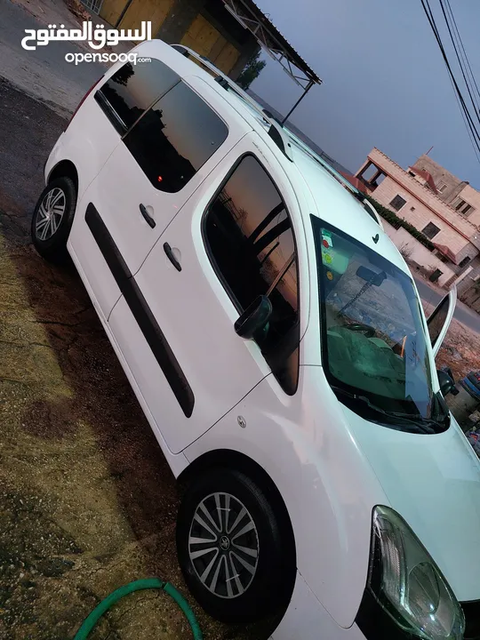 ستروين بارلنجو 2015