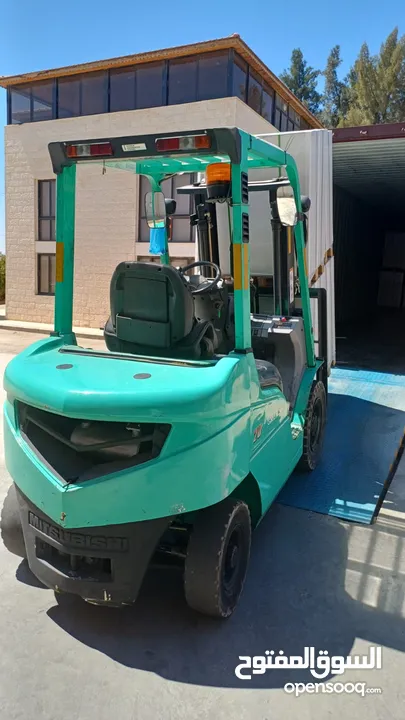 خدمة تأجير رافعات شوكية سيزر لفت مان لفت ونشات جميع الخدمات اللوجستية
