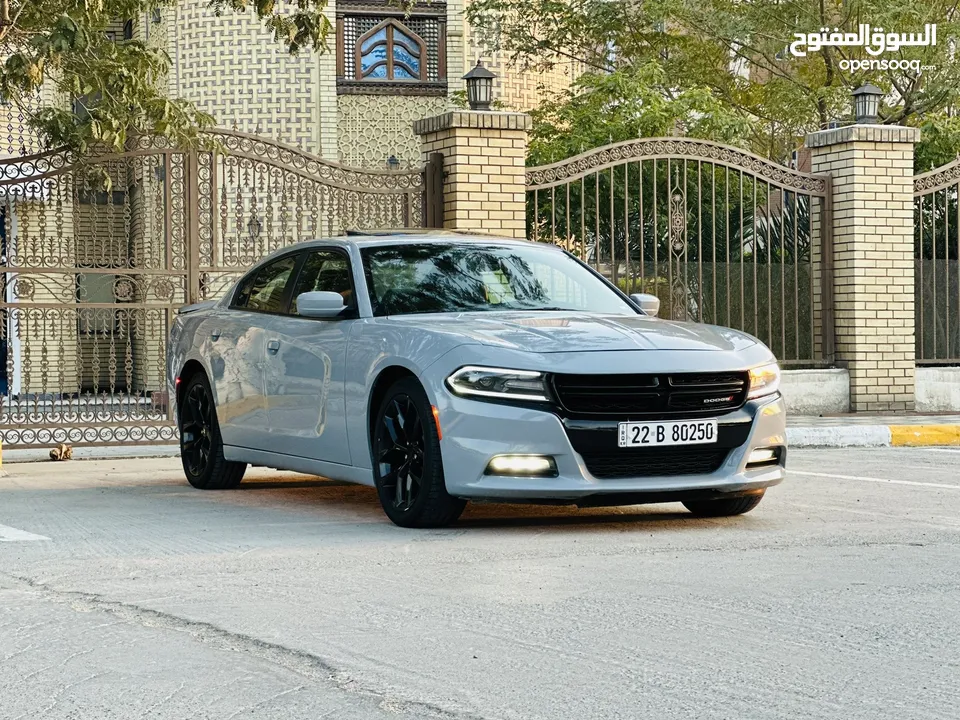 جارجر SXT PLUS 2021 سموك