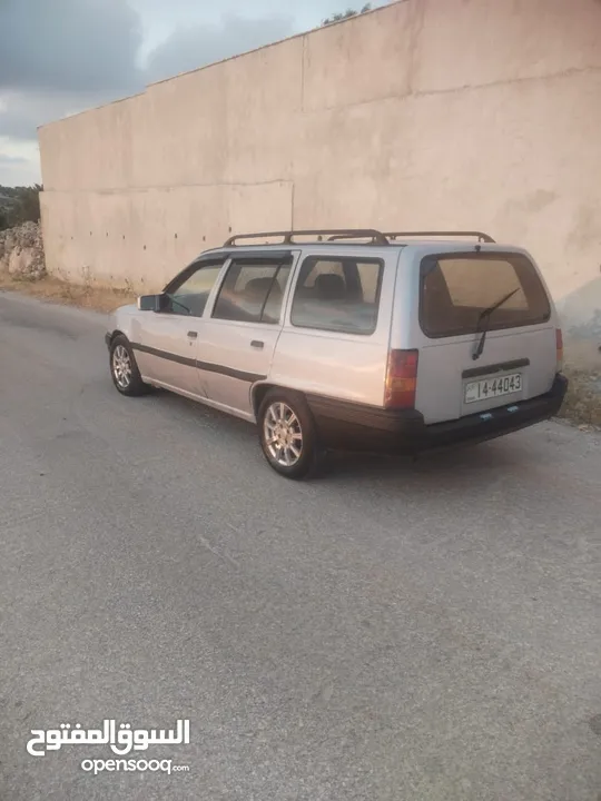 اوبل كدت ستيشن موديل 88 محرك 1600 انجكشن فحص قير عادي مرخصه ترخيص طويل