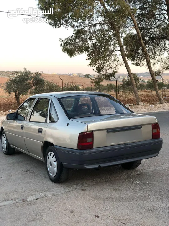 أوبل فيكترا 1991
