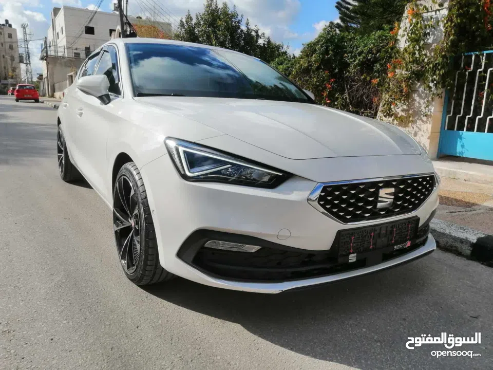 سيات ليون اكسلنص