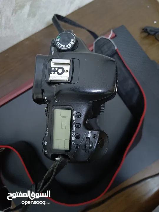 Canon 7D  Canon 1200D بحاله ممتازه