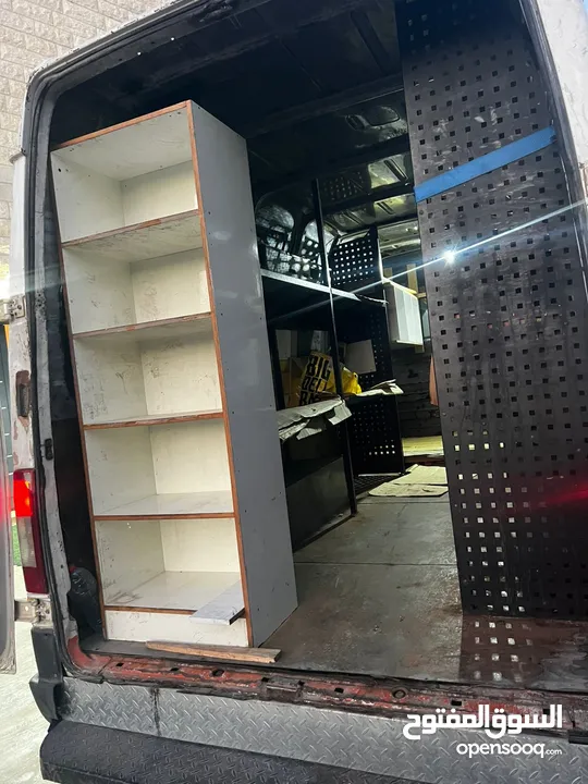 تمام  الباص نظيف ما فيه ضربات  اصل تجاري نظيف ضريبة  موديل 2000  باب سحاب على الجنب  شصي نظيف  بققص