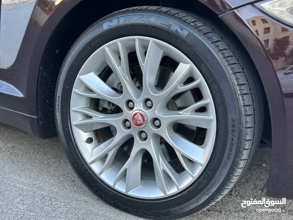 JAGUAR XF 2014 Full option وارد الوكالة / صيانة الوكالة قاطعة مسافة 100 الف كم