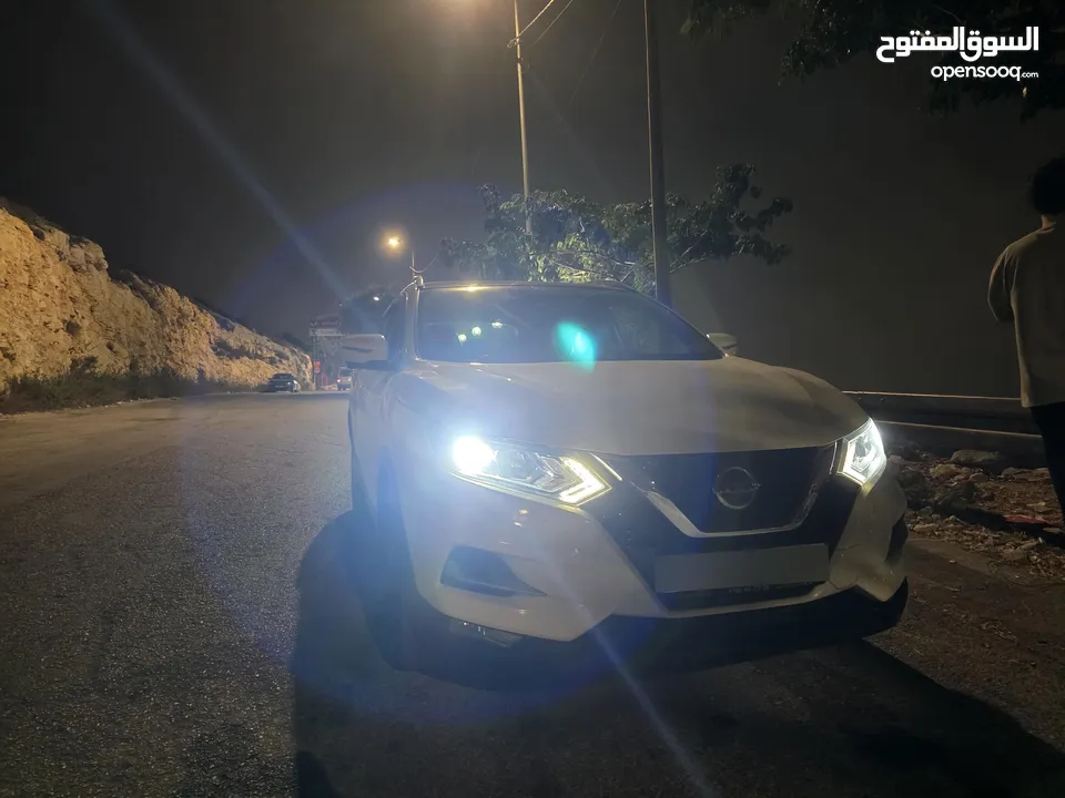 نيسان قشقاي 2018 بسعر مميز بحالة الوكالة فل اضافات مسكر مع بانوراما