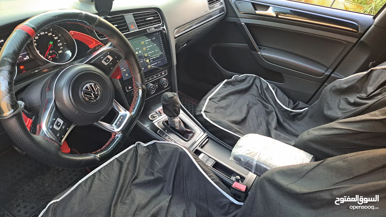 البيع كككاش فقط بسبب السفر جولف gti mk7 2015 fullllll الماني مش خليجي