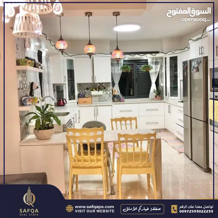 شقة مفروشة ومميزة جاهزة للسكن بديكورات جميلة للبيع في عين مصباح