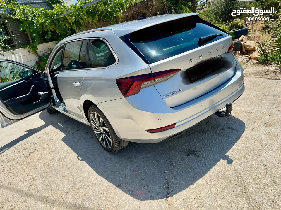 ‏Octavia‏ ŠKODA