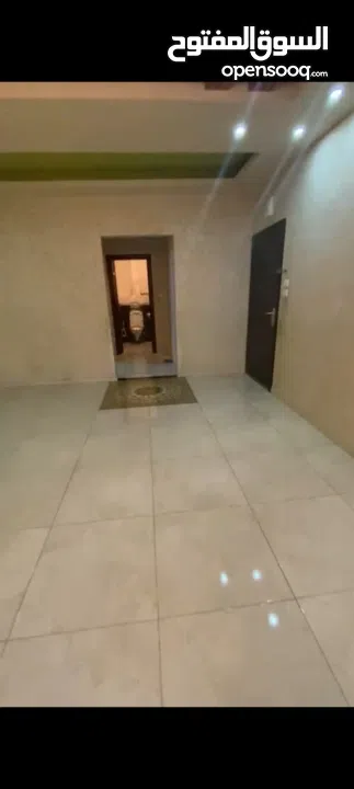 شقه للبع في منطقه بتونيا  مساحه بتونيا مساحه 180متر