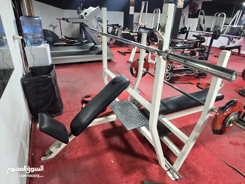 نادي جيم كامل