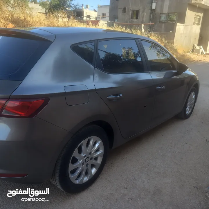 سيات ليون 2015