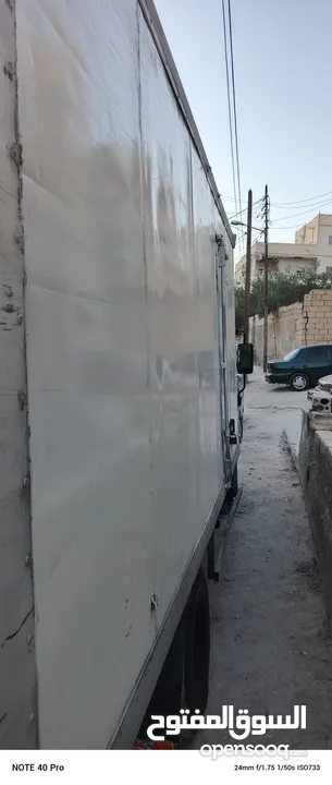 حافظة تبريد راكبة على ايسوزو وبتركب مايتي او كانتر الله يبارك نظيفة تفصيل عزل 10سم