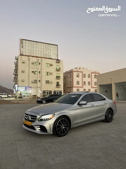 C-class 2020 بحادث بسيط