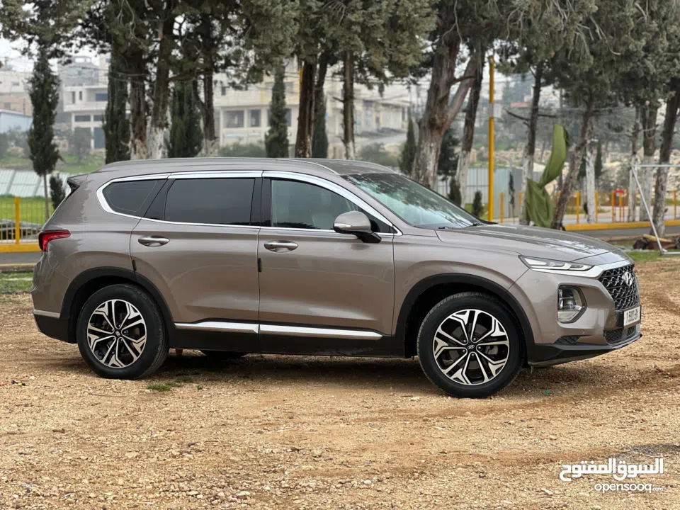 هونداي سنتافي موديل 2019 ترخيص 2018 دفع رباعي 4*4 اضافات مميزة جداً بدون فتحة