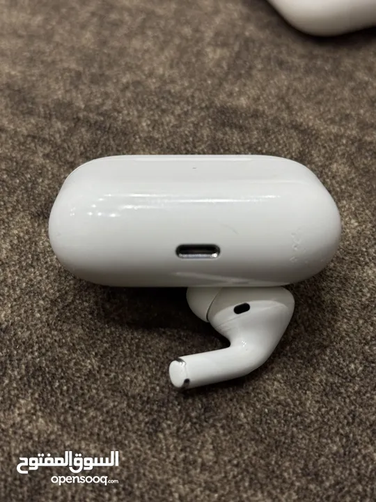 سماعات ابل AirPods Pro one الأصليات ع الفحص بسعر مغري