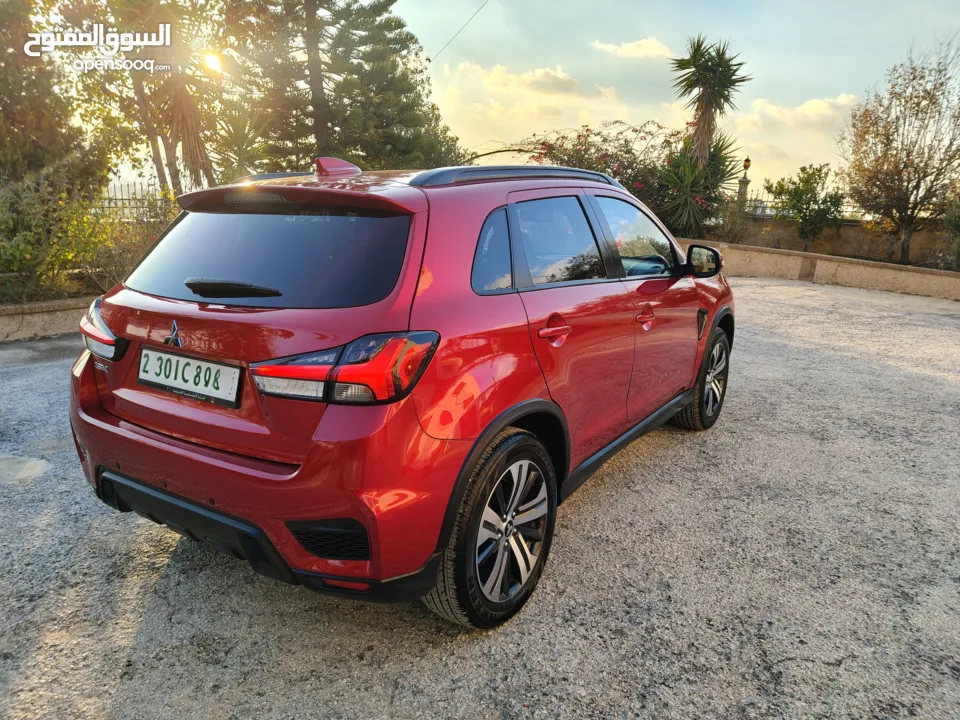 الوحش الياباني الفخم والانيق Mitsubishi ASX  2022 باللون المميز وبوضع الشركة