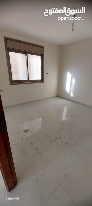 شقة بسطح مرحبا طابو جاهز وتنازل فوري
