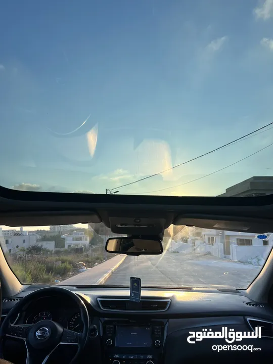نيسان قشقاي فل اضافات 2018  بانوراما للبيع او البدل