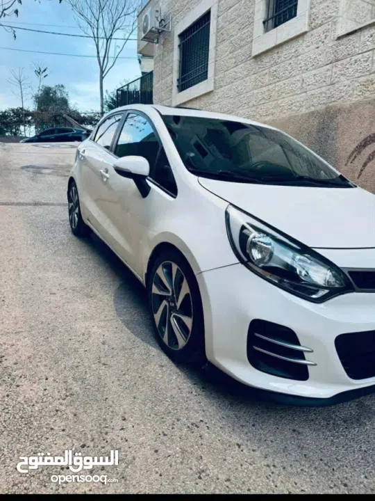 كيا برايد 2016 اتومات فل اضافات مع فتحه سقف عداد 50 فحص دهان الشركة للبيع علكاش والبدل وارد