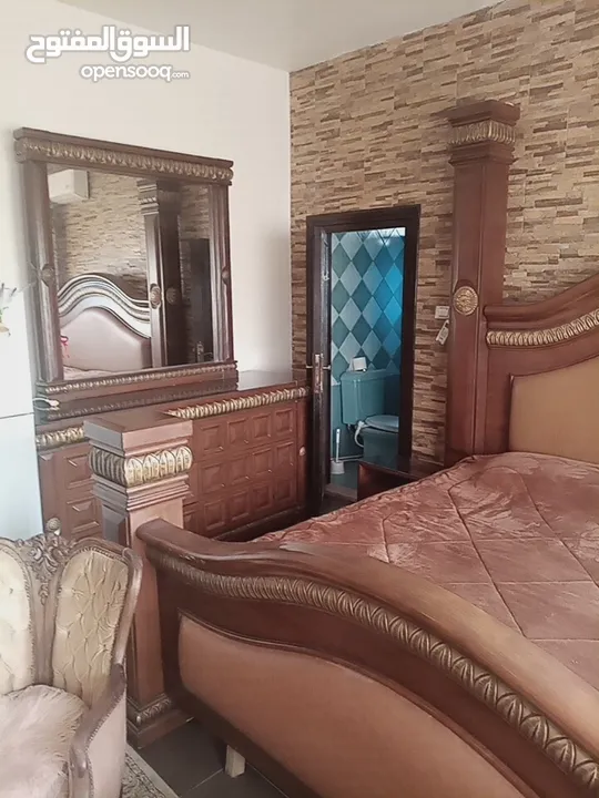 طابقين و ما يعلوه للبيع من ضمن عمارة سكنية