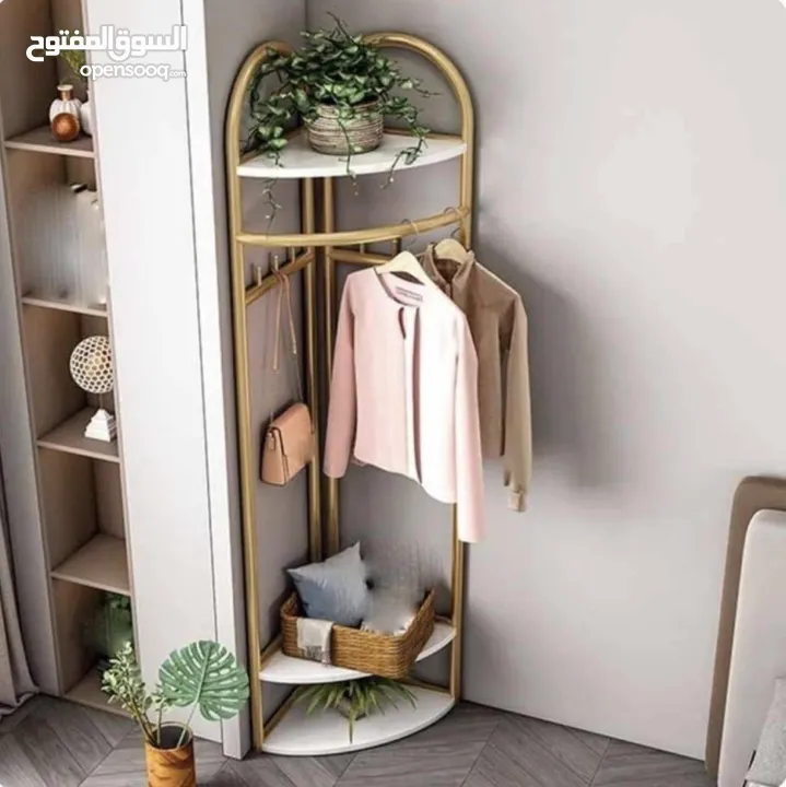 ستاند ملابس زاوية ماربل ذهبي