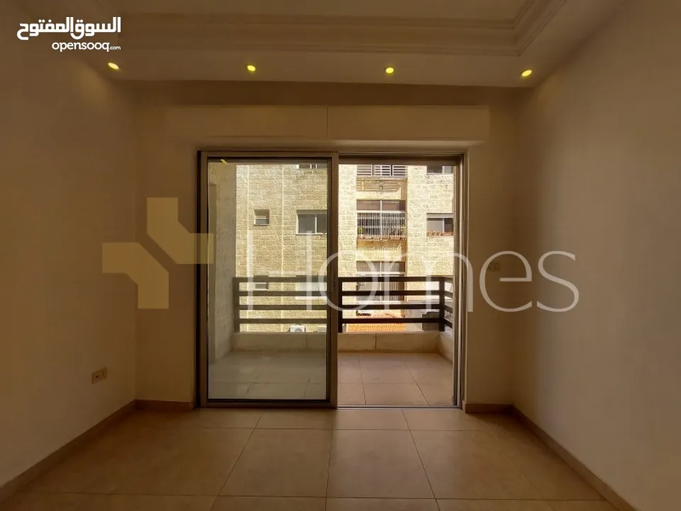 شقة طابق ثالث  للبيع في جبل عمان بمساحة 108م