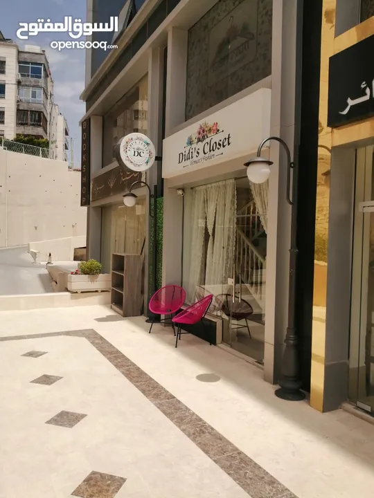 محل تجاري للإيجار في شارع وصفي التل