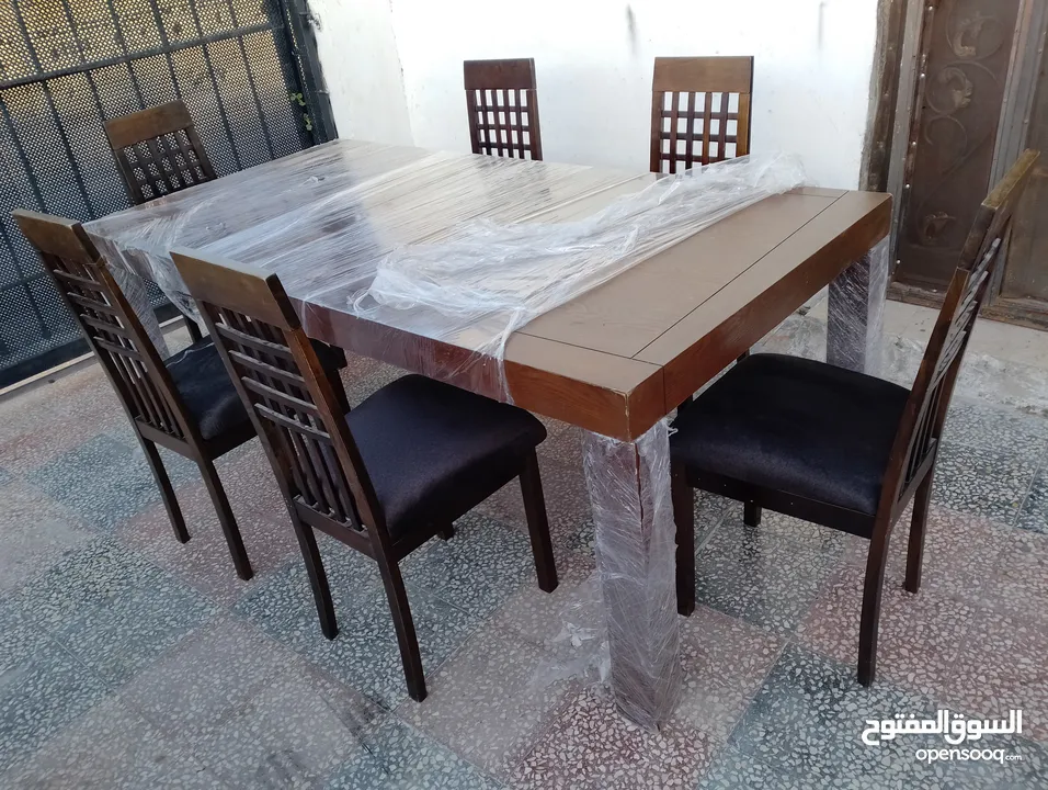 طاولة سفره 6 كراسي بحاله الوكالة