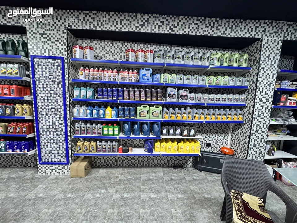 رفوف سوبر ماركت جديد
