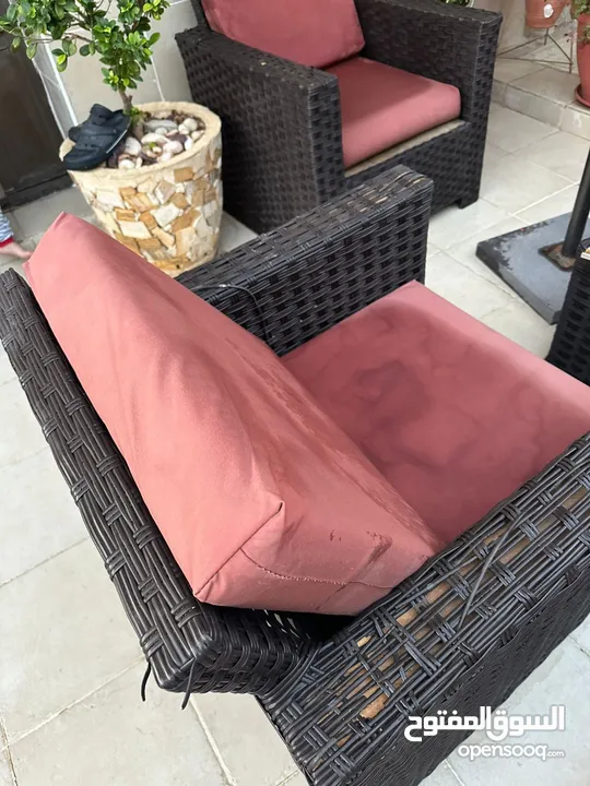 طقم راتان ومظلة ومرجيحة