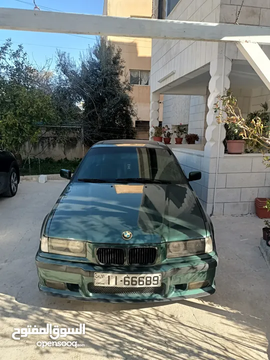 بي ام دبليو وطواط  ( BMW e36 )