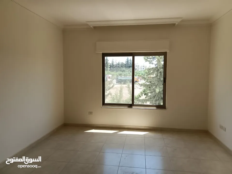 شقة شبه مفروشة للايجار في دير غبار ( Property 40672 )-174876150