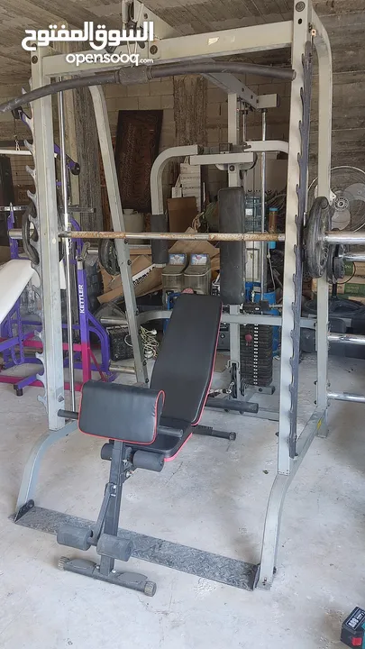 ماكنات رياضه لتخفيف الوزن وبناء الاجسام مستعمله نظيفه للبيع بسعر مغري عرابه