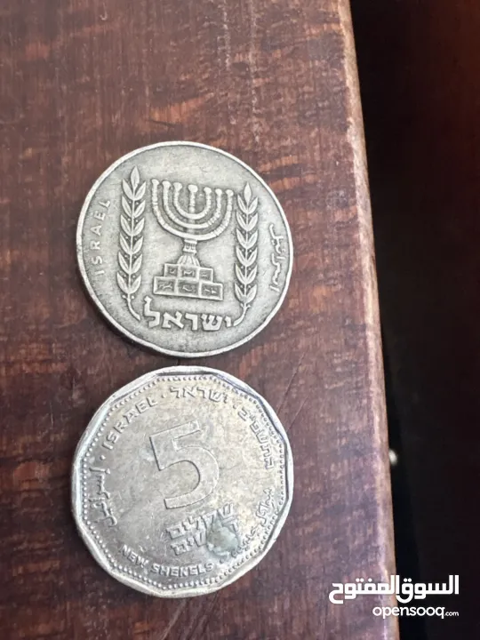 للبيع  عملات